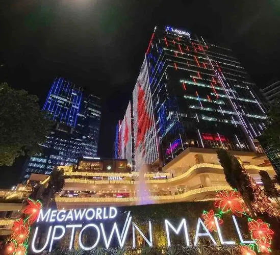 Uptown Parksuites Bgc 1br, Hi Flr Great View Fr Balcony With Washer 마닐라
