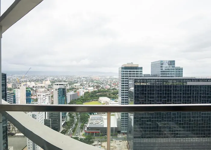 Uptown Parksuites Bgc 1br, Hi Flr Great View Fr Balcony With Washer * 마닐라